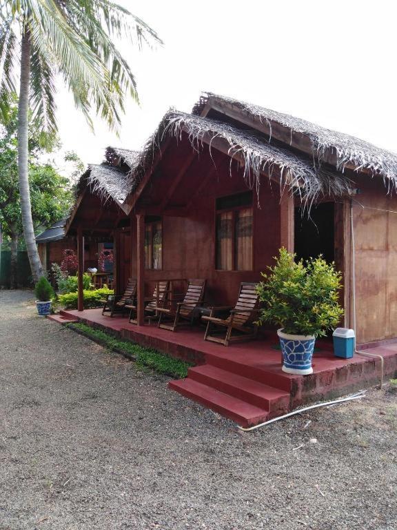 Blue Ocean Cabana Hotel Trincomalee Bagian luar foto
