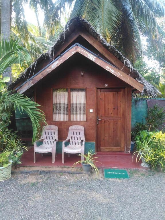 Blue Ocean Cabana Hotel Trincomalee Bagian luar foto
