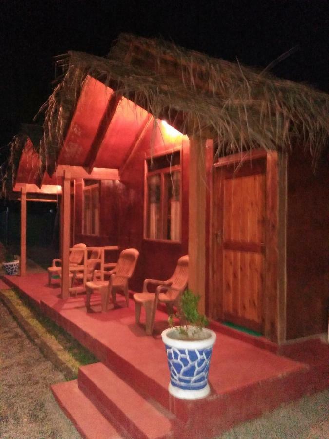 Blue Ocean Cabana Hotel Trincomalee Bagian luar foto